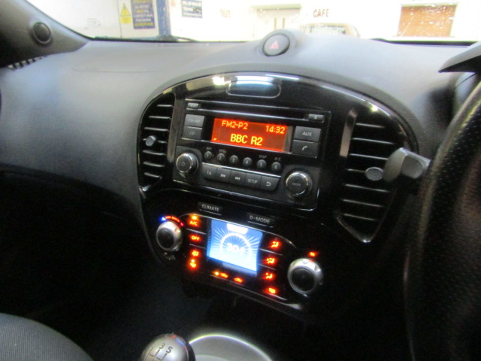 63 13 Nissan Juke Acenta - Image 13 of 17