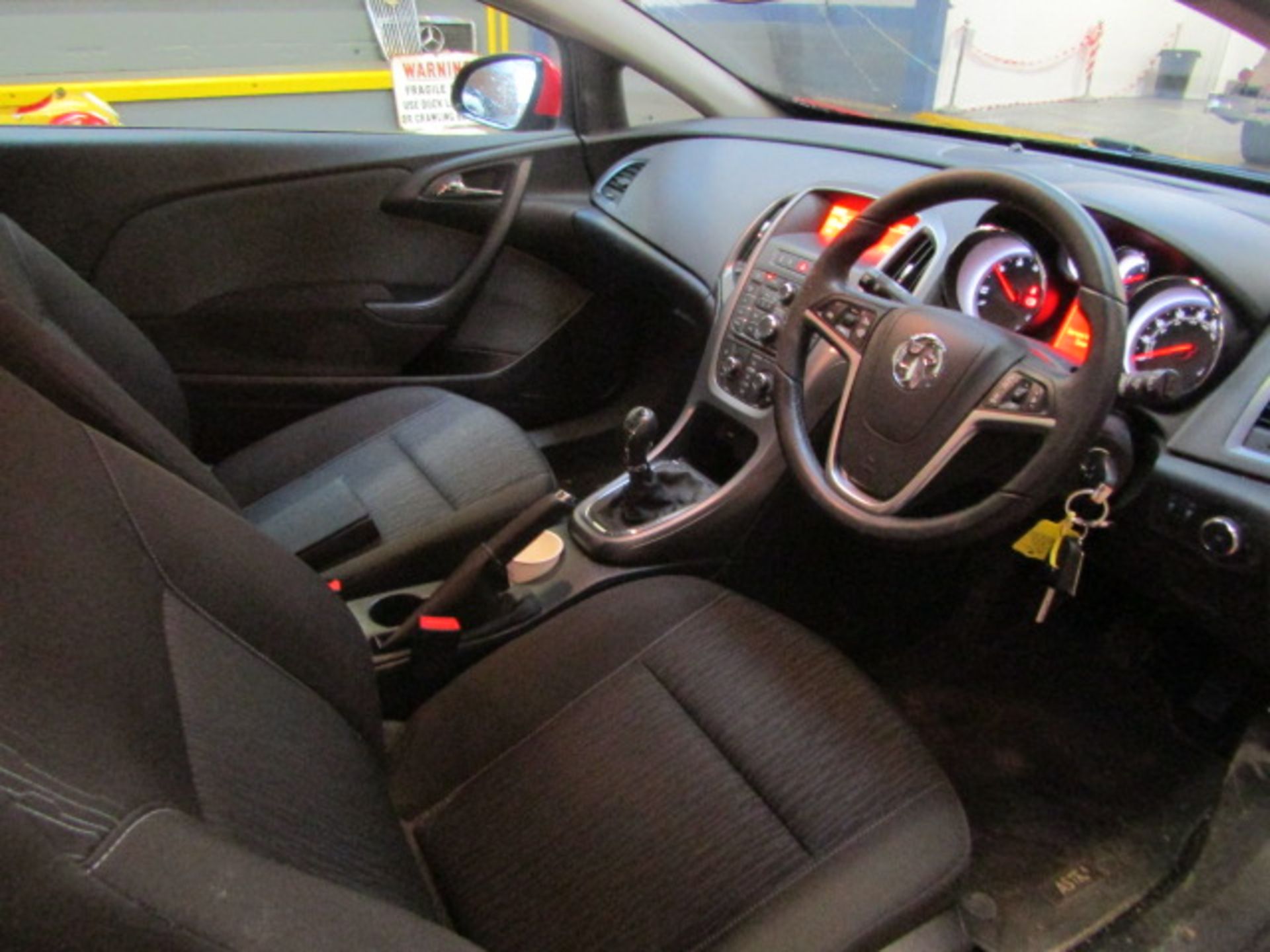 64 14 Vauxhall Astra GTC Sport CDTI - Image 22 of 24