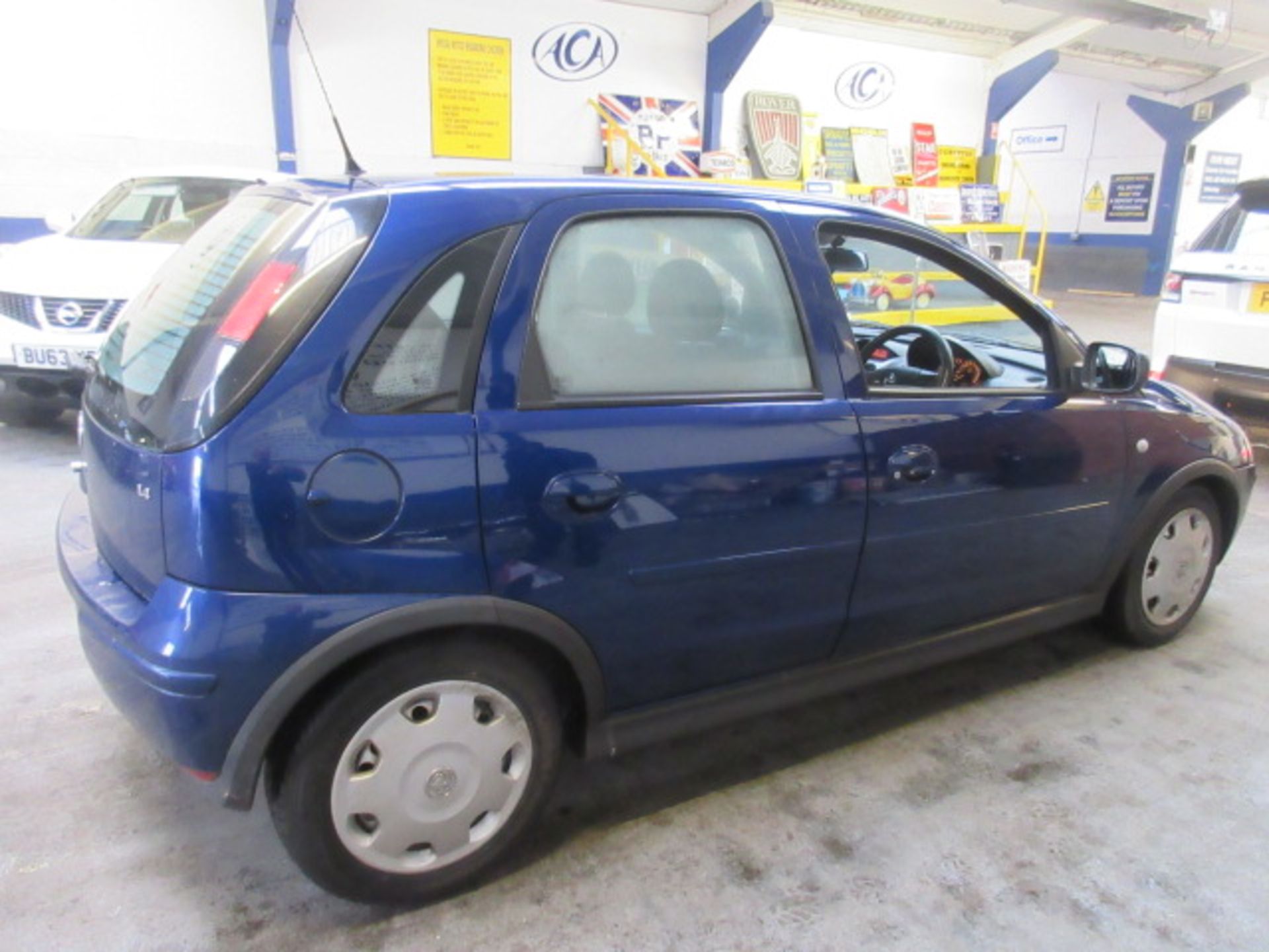 06 06 Vauxhall Corsa Design 16V Auto - Image 5 of 14