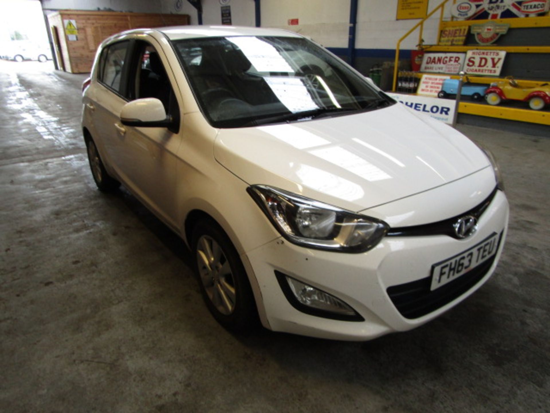 63 14 Hyundai I20 Active - Image 6 of 15