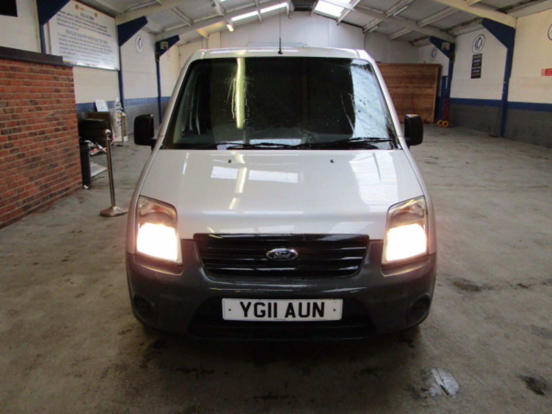 11 11 Ford Transit Connect 75 T200 - Image 5 of 18