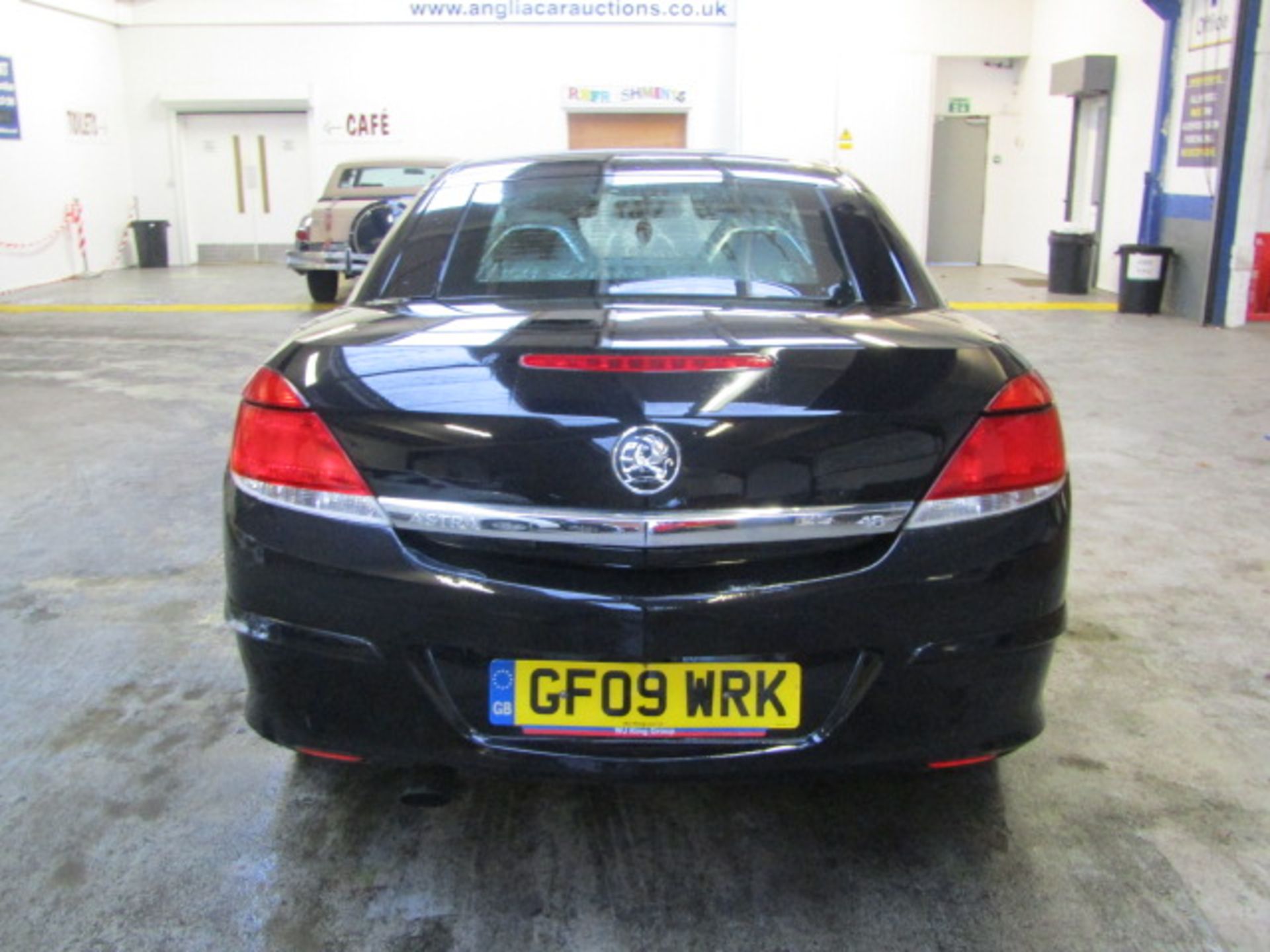 09 09 Vauxhall Astra Twintop Sport - Image 5 of 20