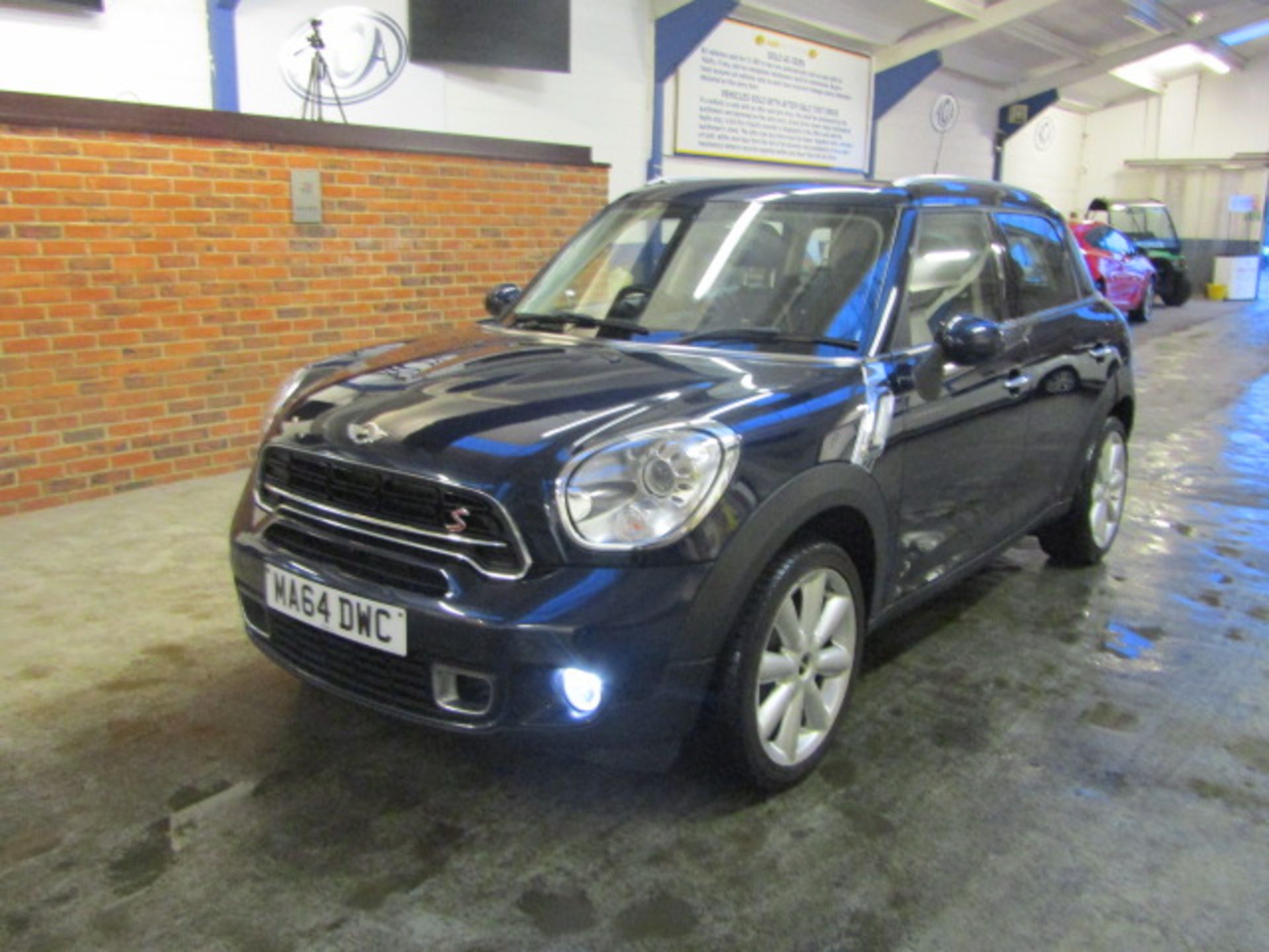 64 14 Mini Countryman Cooper SD