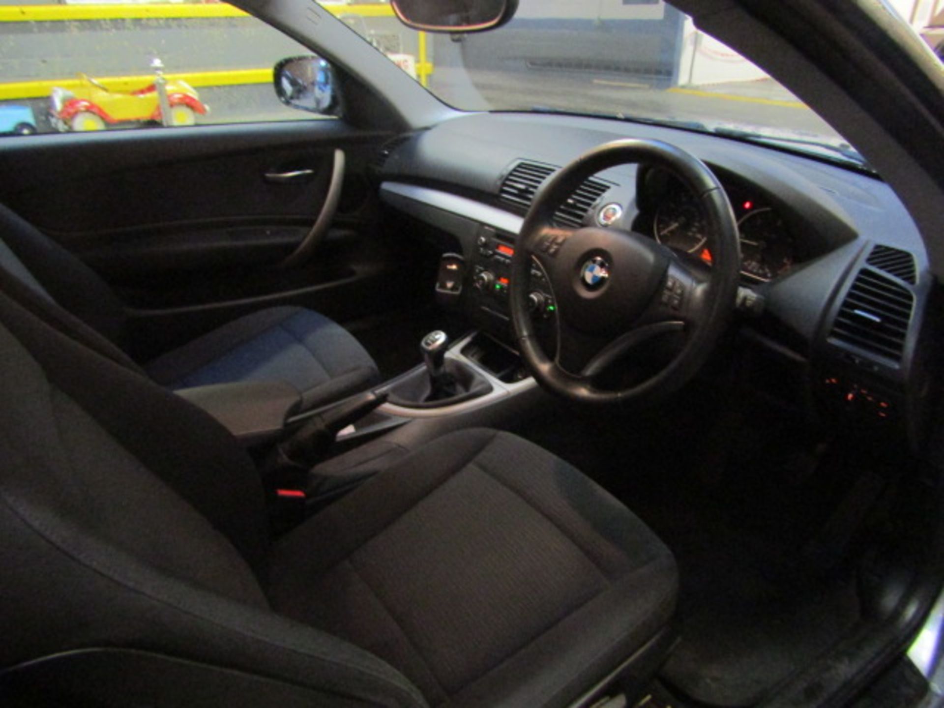 60 10 BMW 116D SE - Image 15 of 16