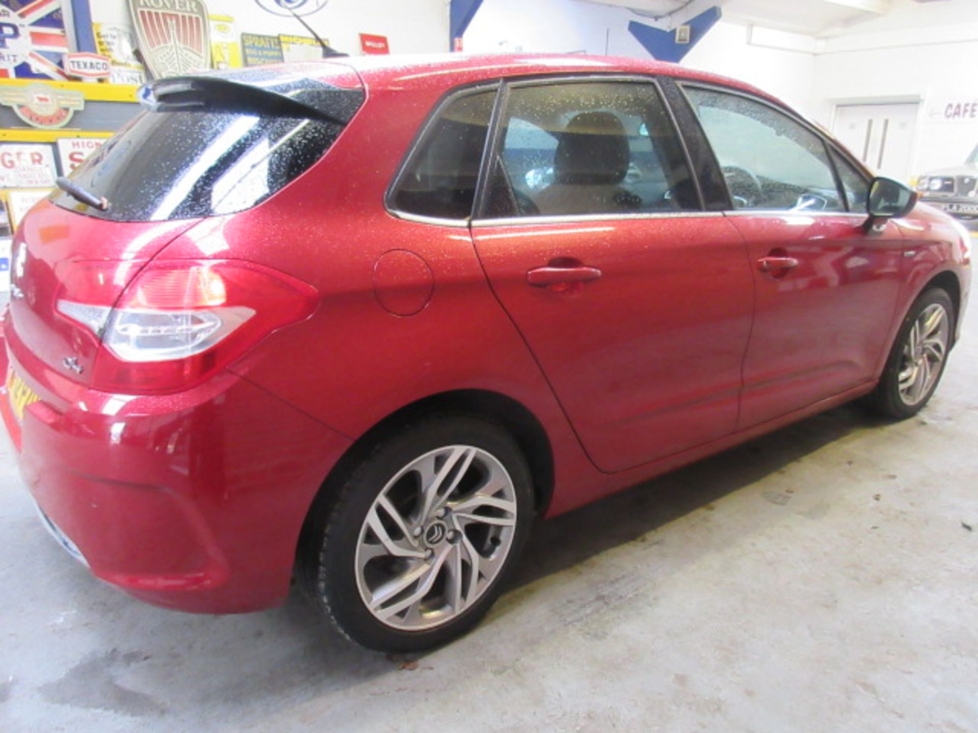 12 12 Citroen C4 Exclusive E-HDI - Image 4 of 25