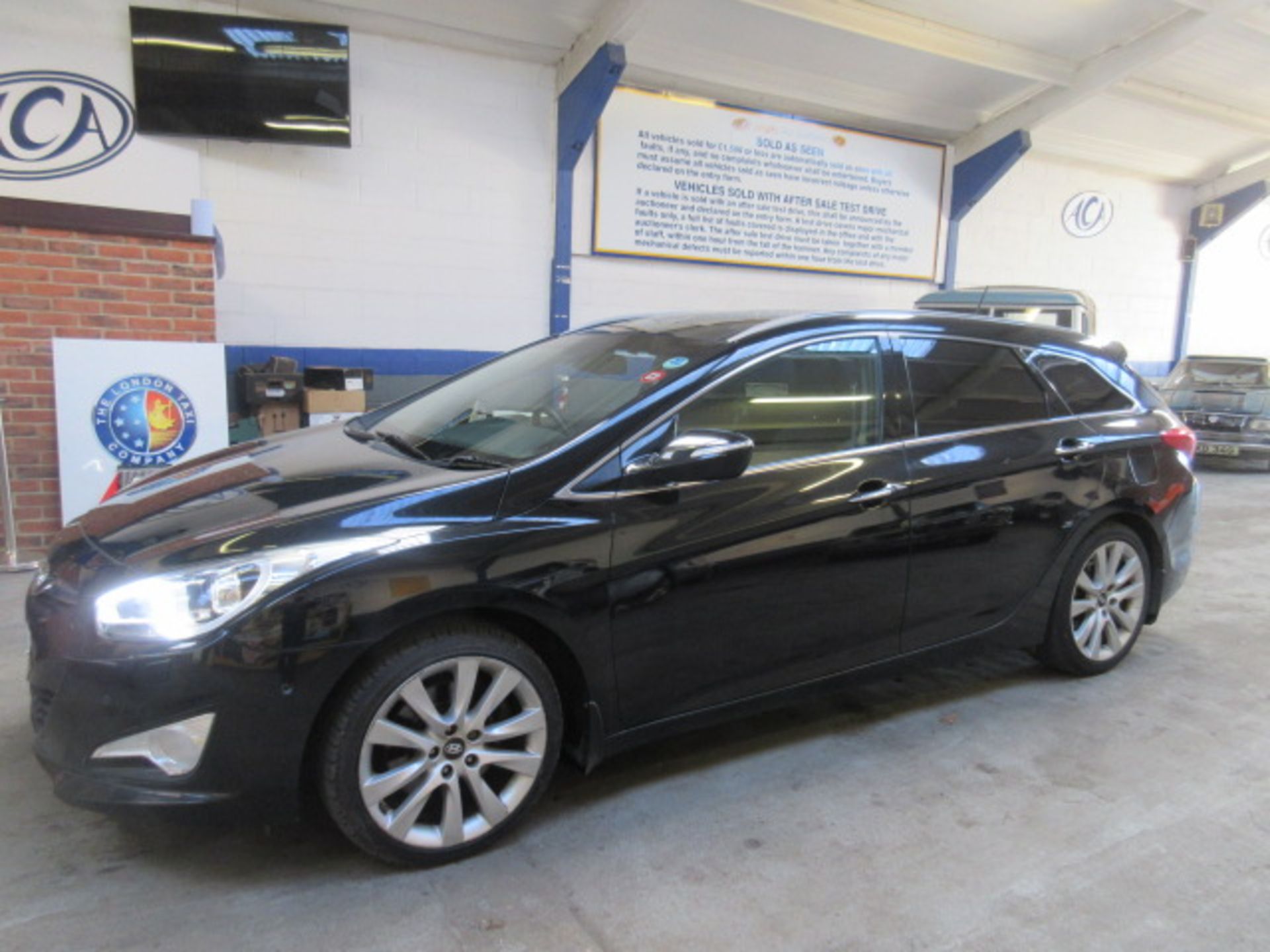 61 11 Hyundai I40 Premium CRDI