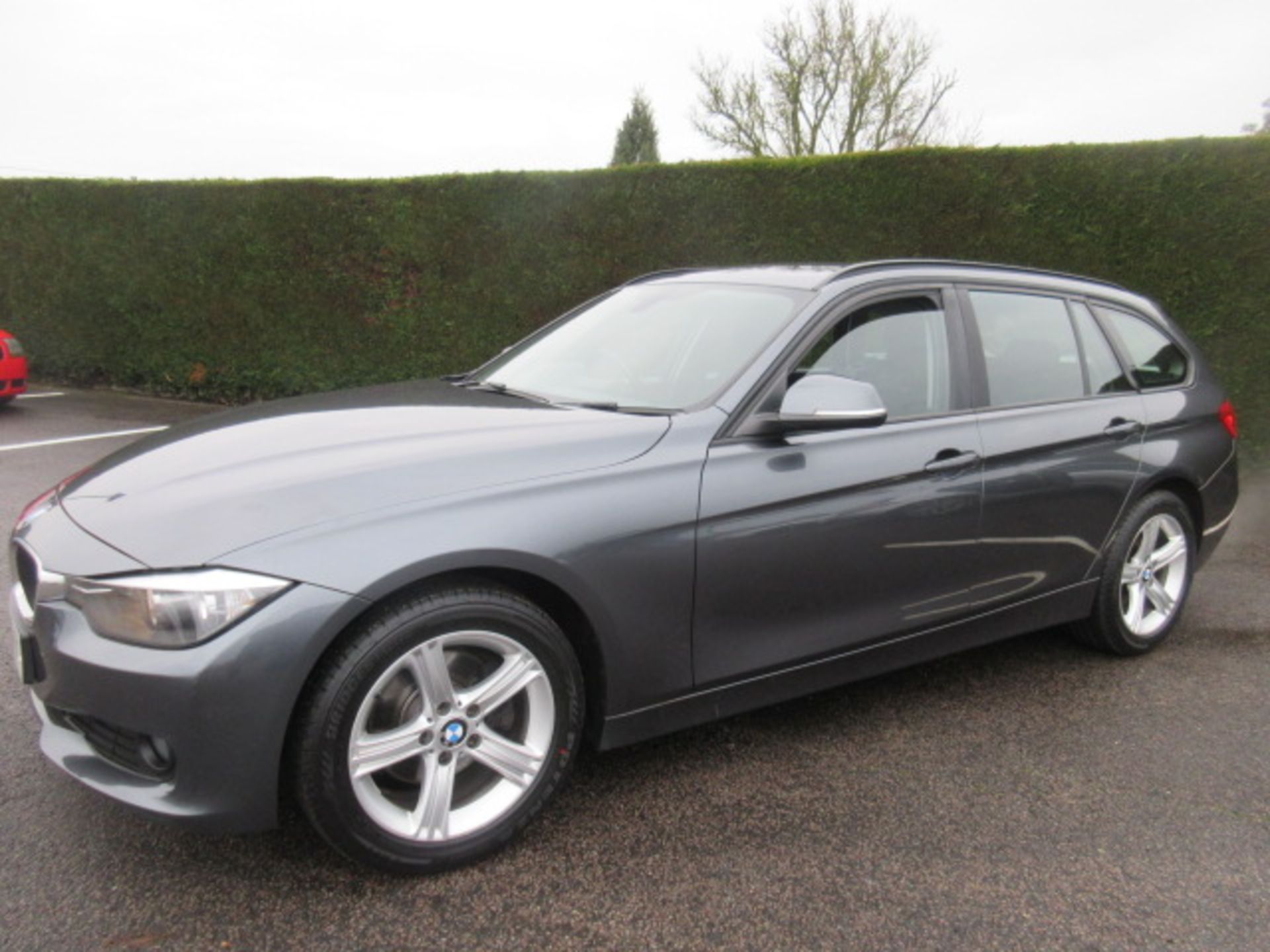 13 13 BMW 320D SE Touring Auto