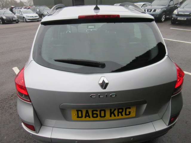 60 11 Renault Clio Dyn Tomtom DCI - Image 3 of 21