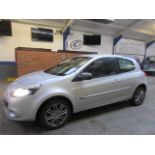 61 11 Renault Clio Dyn Tomtom