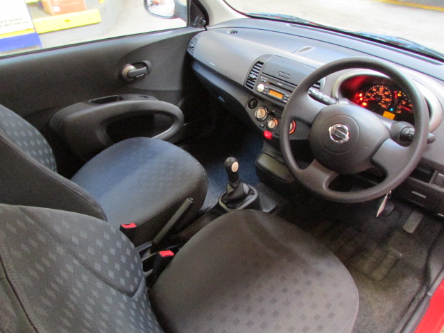 05 05 Nissan Micra S - Image 17 of 18