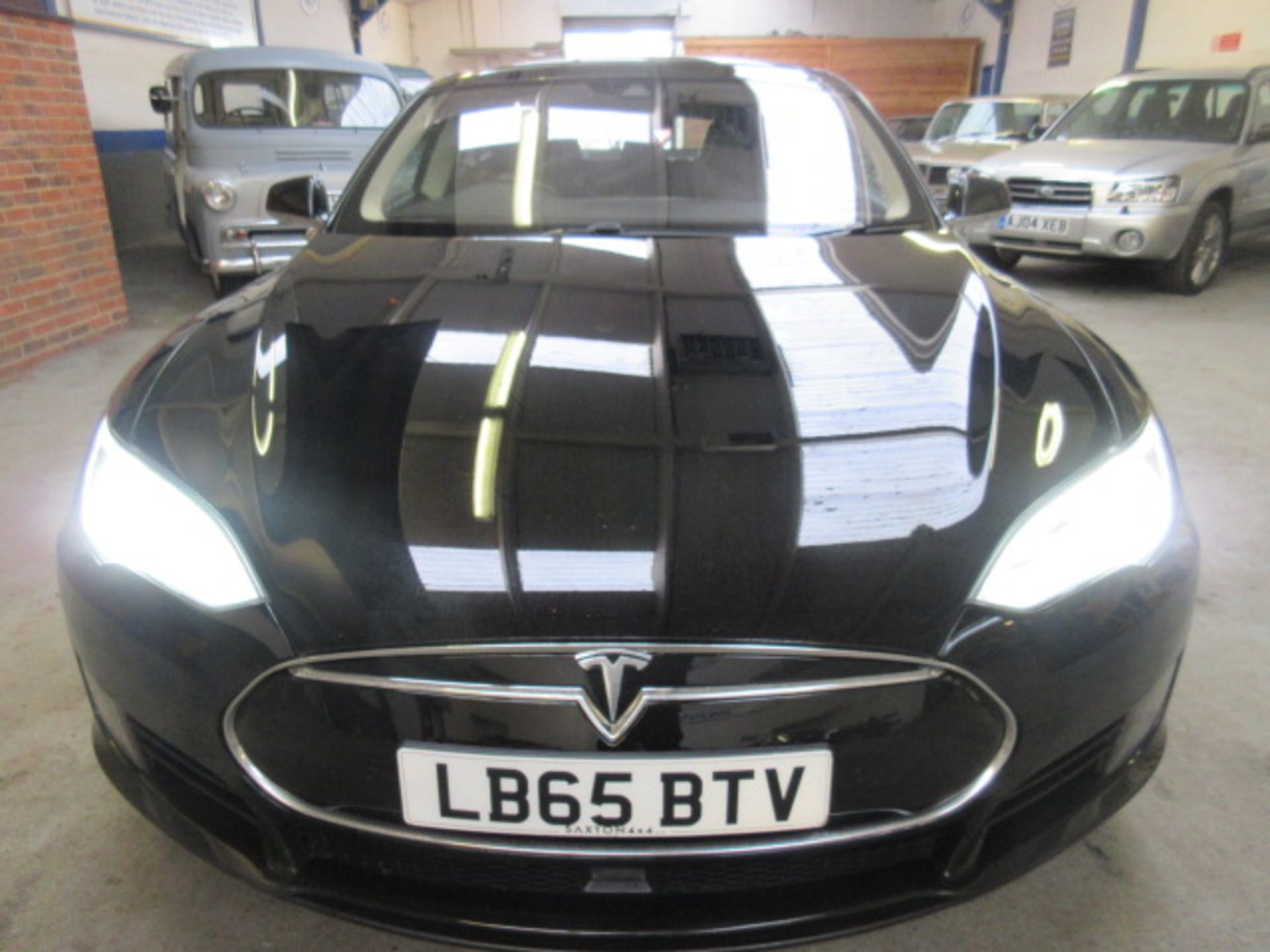 65 15 Tesla Model S 70D Dual mtr 4WD - Image 6 of 35