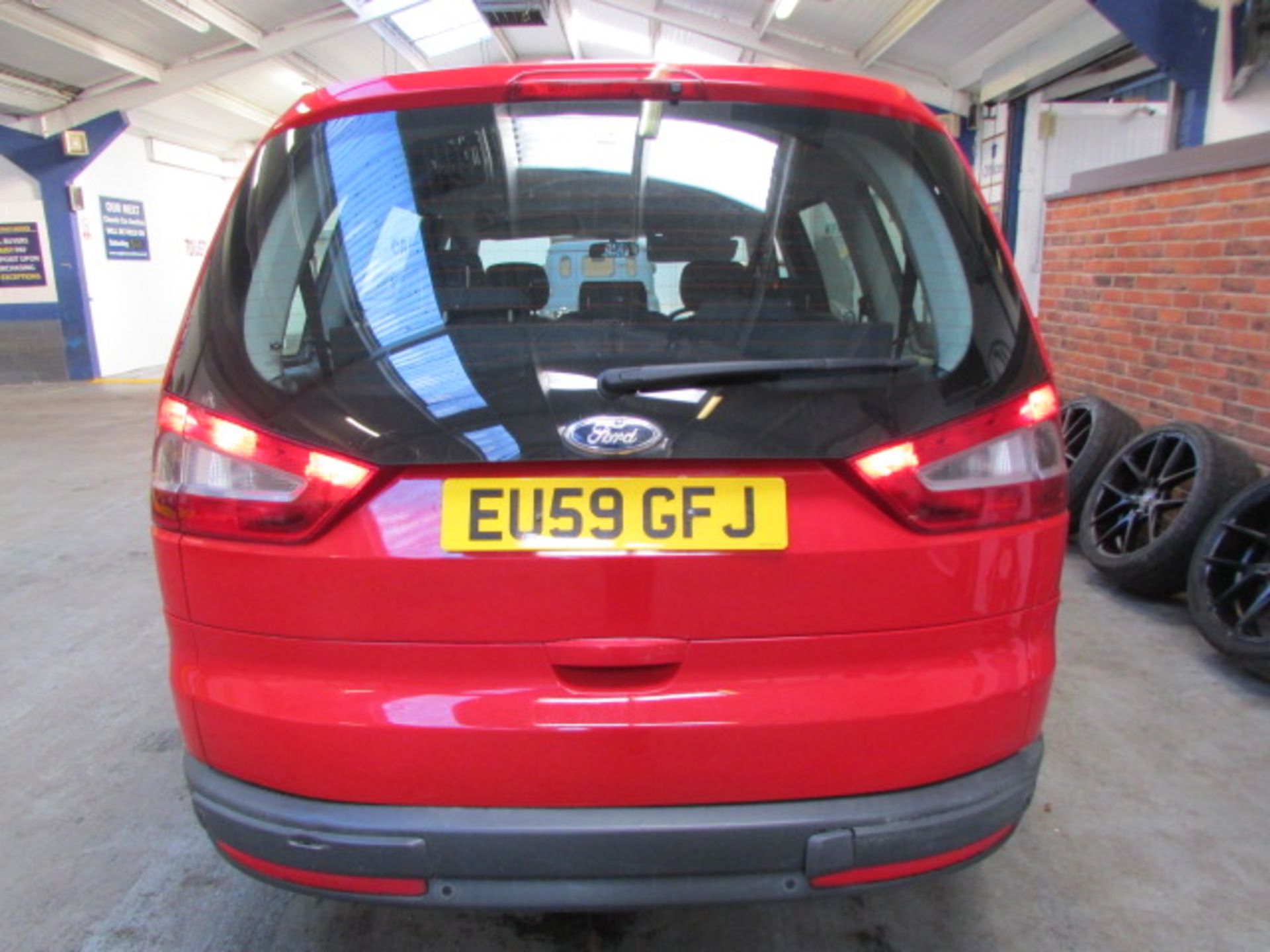 09 59 Ford Galaxy Zetec TDCI AUTO - Image 9 of 17