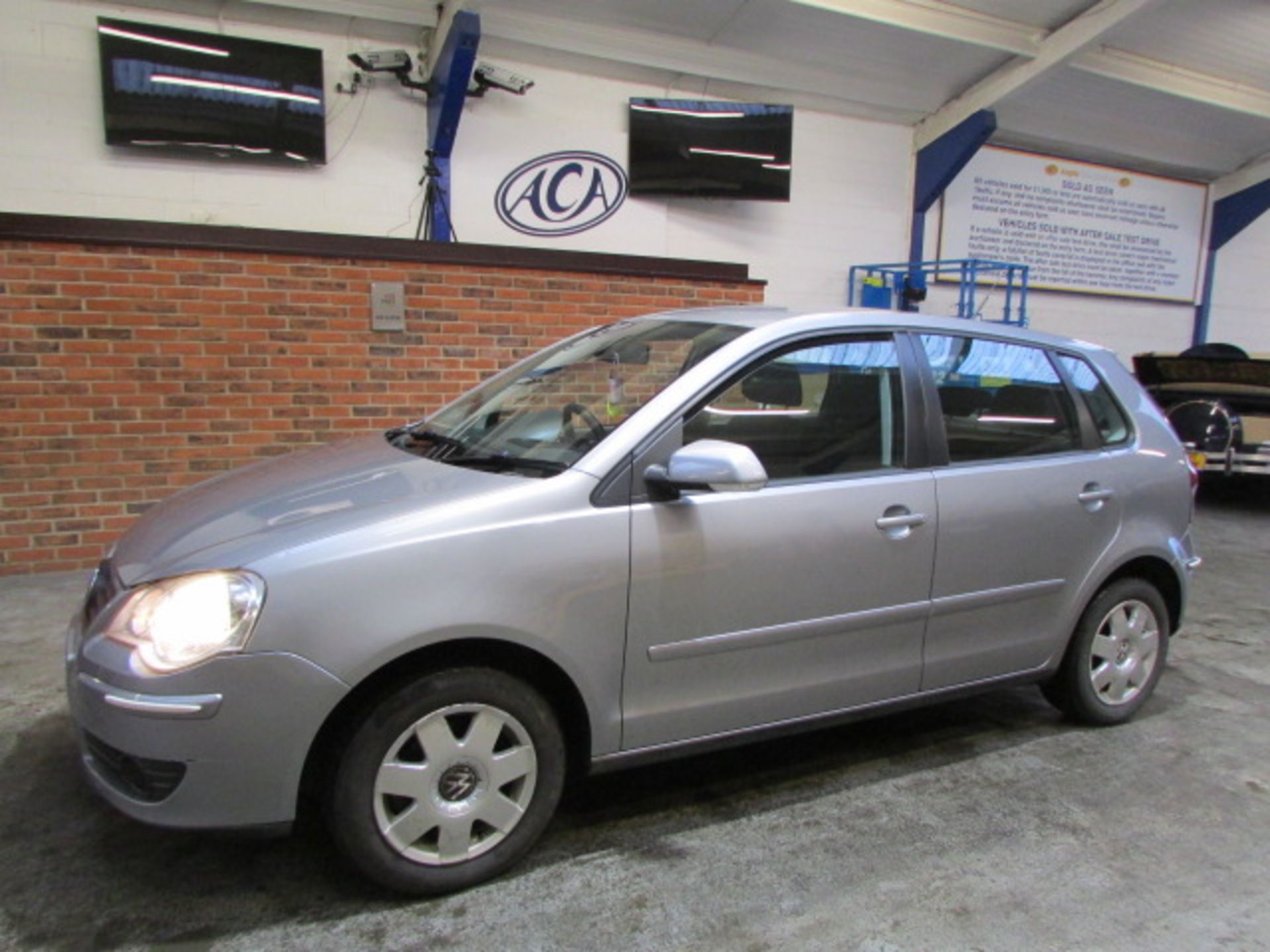 55 06 VW Polo S 75