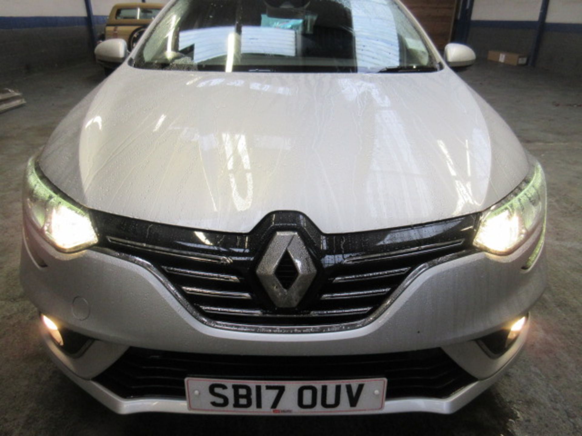 17 17 Renault Megane Dyn S Nav - Image 11 of 21