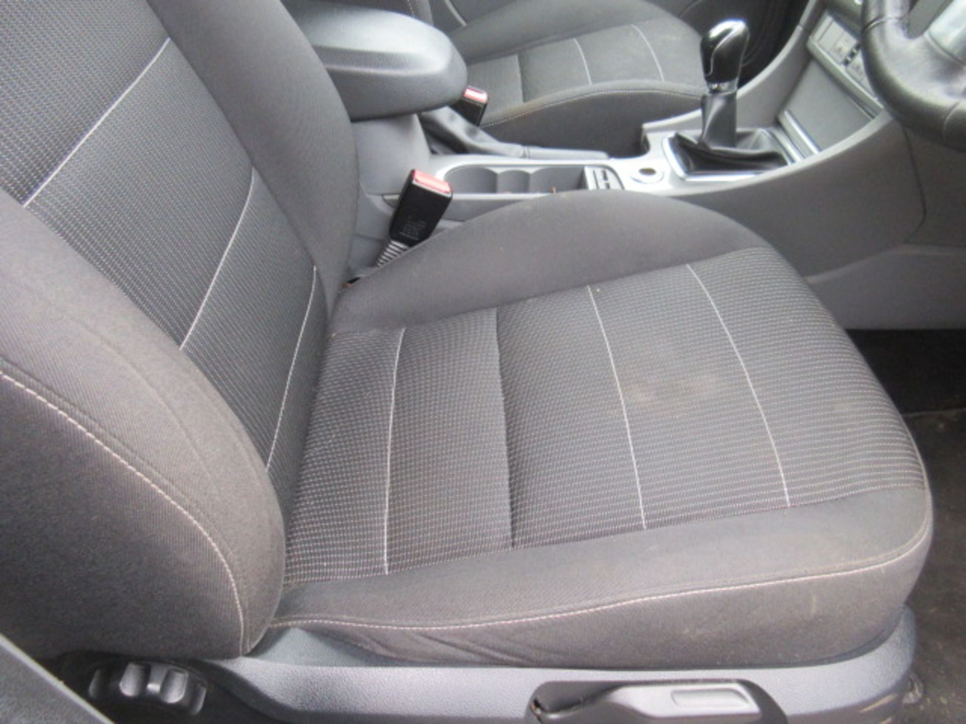 08 08 Ford Focus Titanium TD - Image 13 of 15