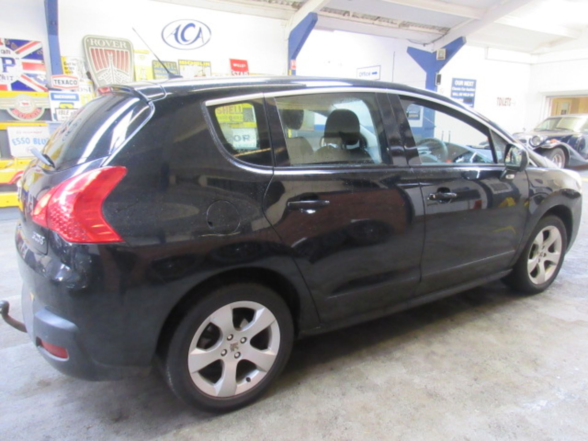 10 10 Peugeot 3008 Sport HDI - Image 4 of 16