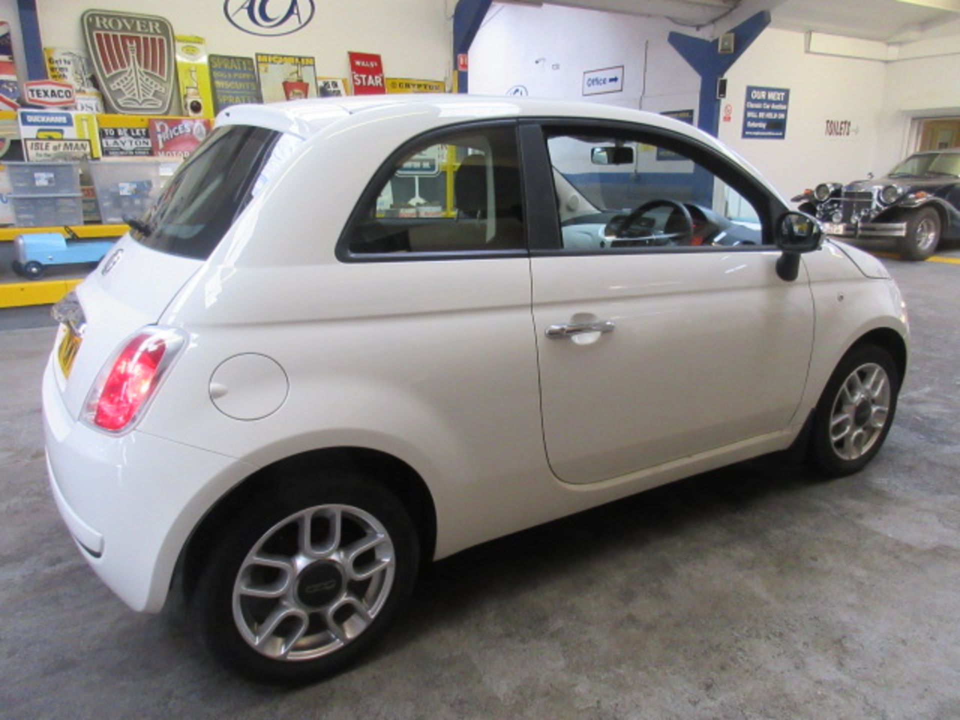 10 10 Fiat 500 Pop - Image 6 of 20