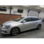 17 17 Renault Megane Dyn S Nav