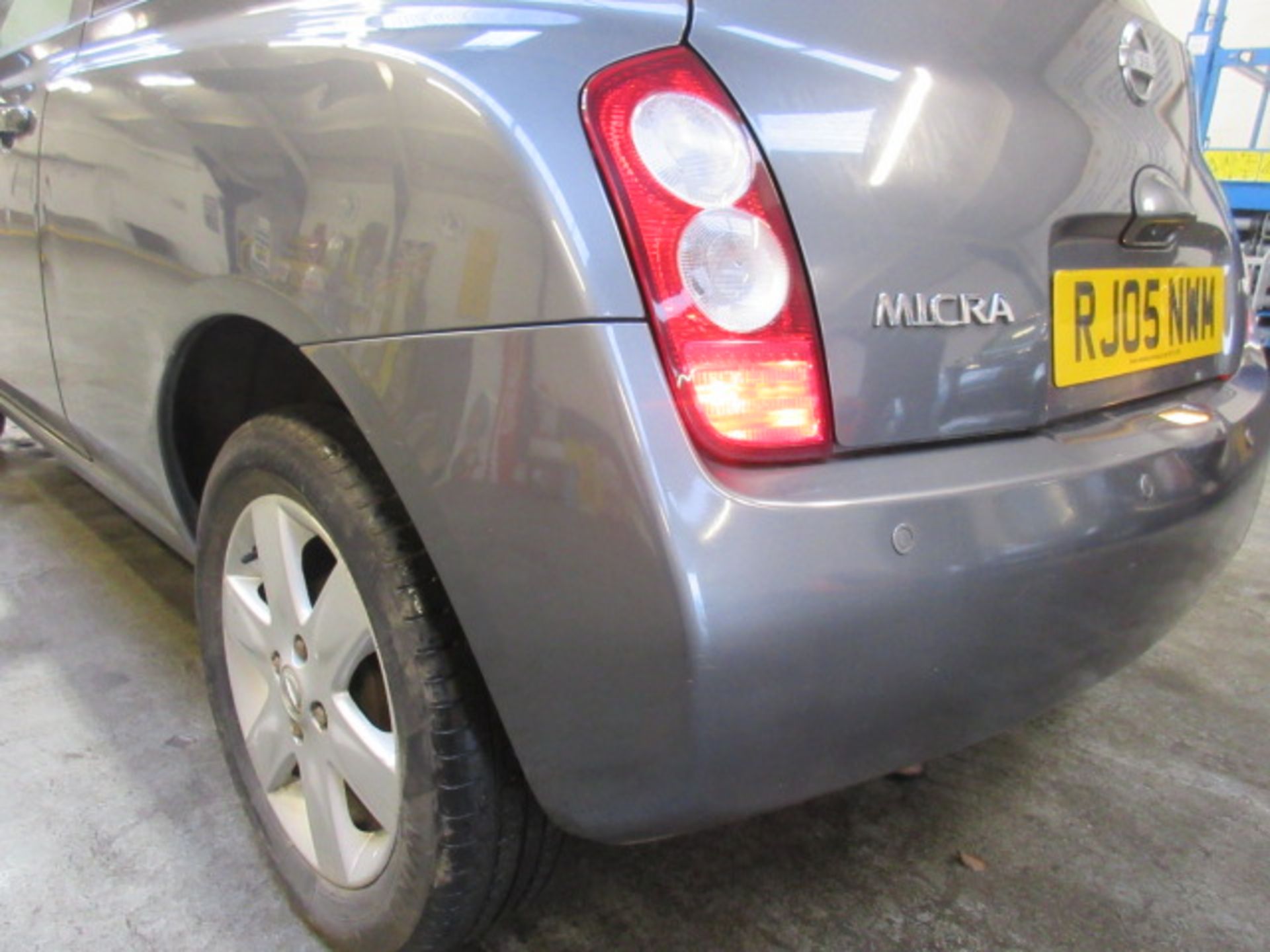 05 05 Nissan Micra Urbis - Image 5 of 21