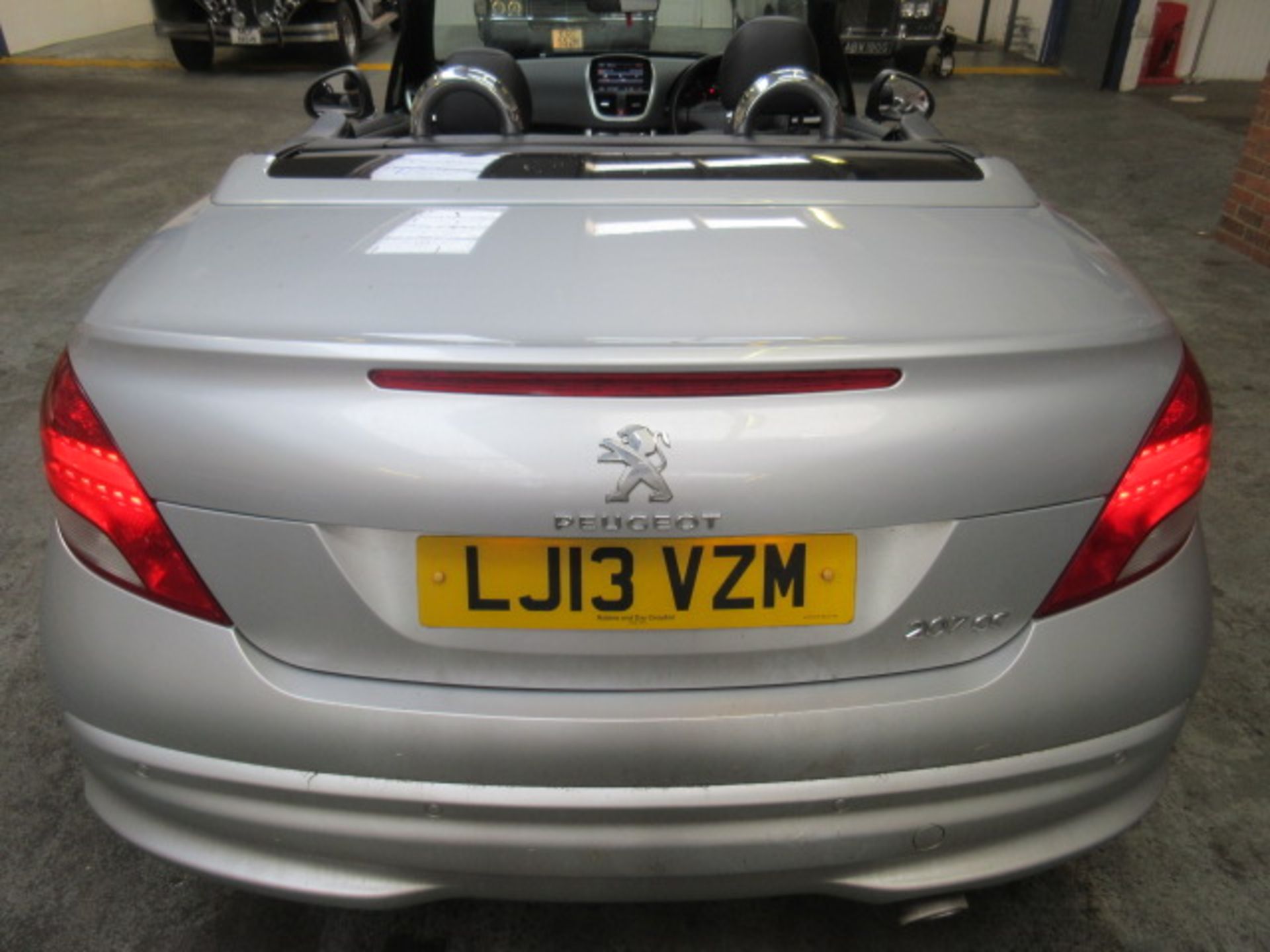 13 13 Peugeot 207 CC Ellure HDI - Image 8 of 17