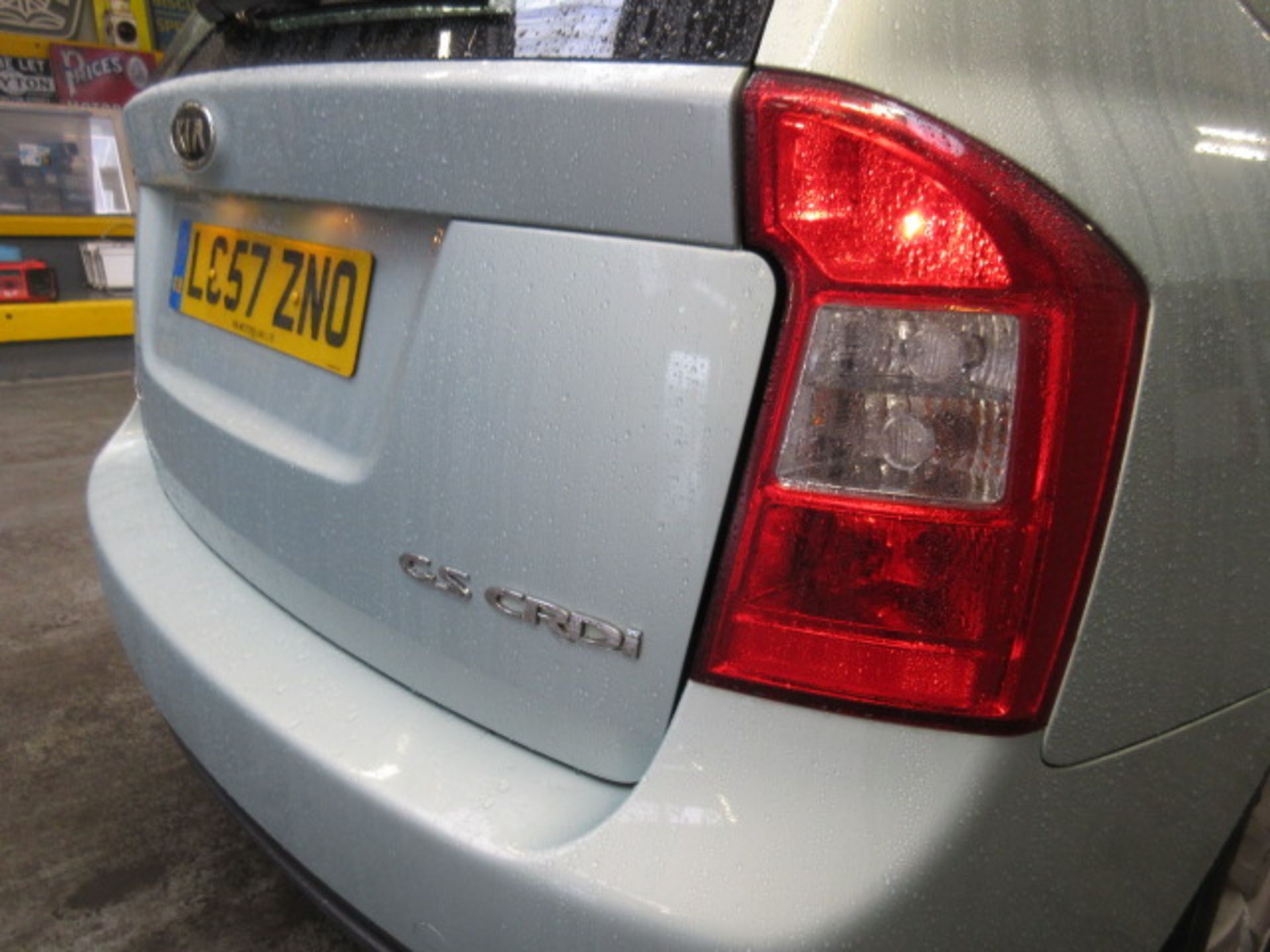 57 07 Kia Carens GS CRDI 7 Seater - Image 6 of 22