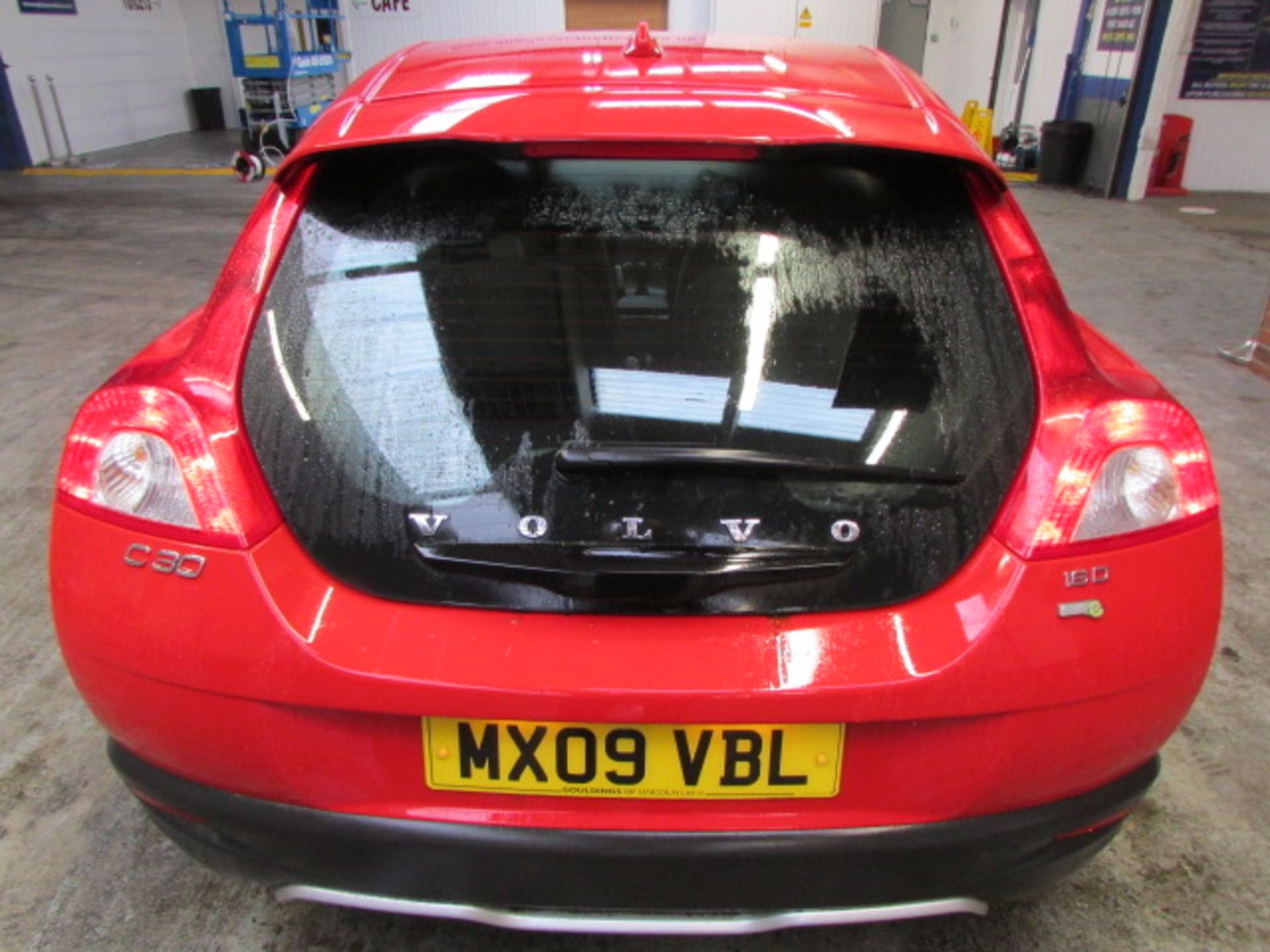 09 09 Volvo C30 S D Drive - Image 10 of 17