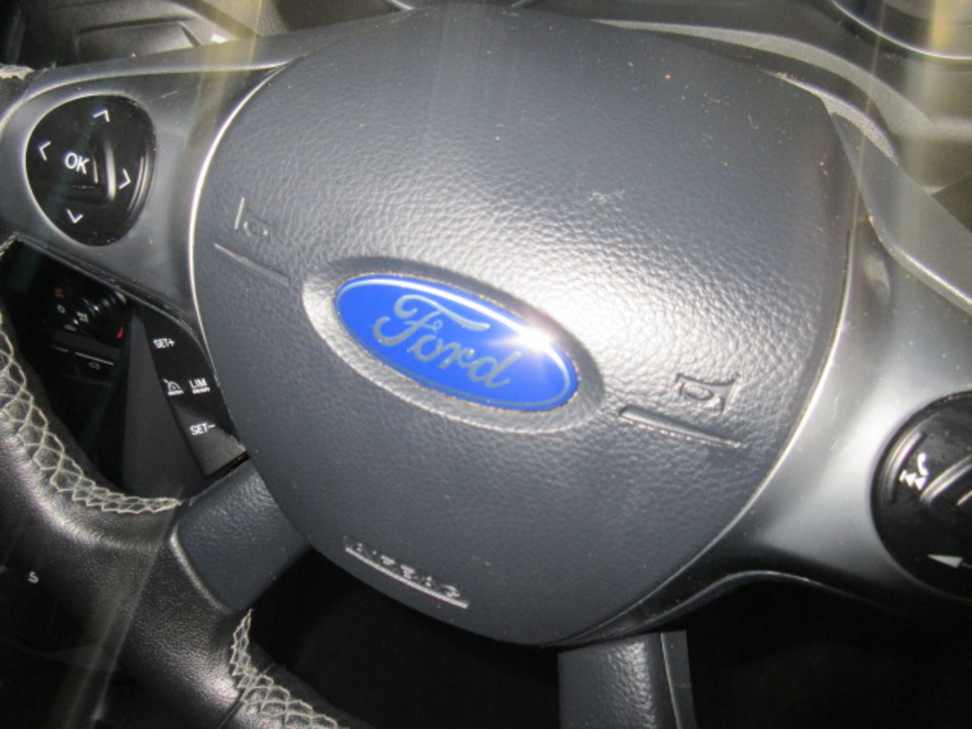 64 14 Ford Kuga Titanium X TDCI 4X4 - Image 17 of 25
