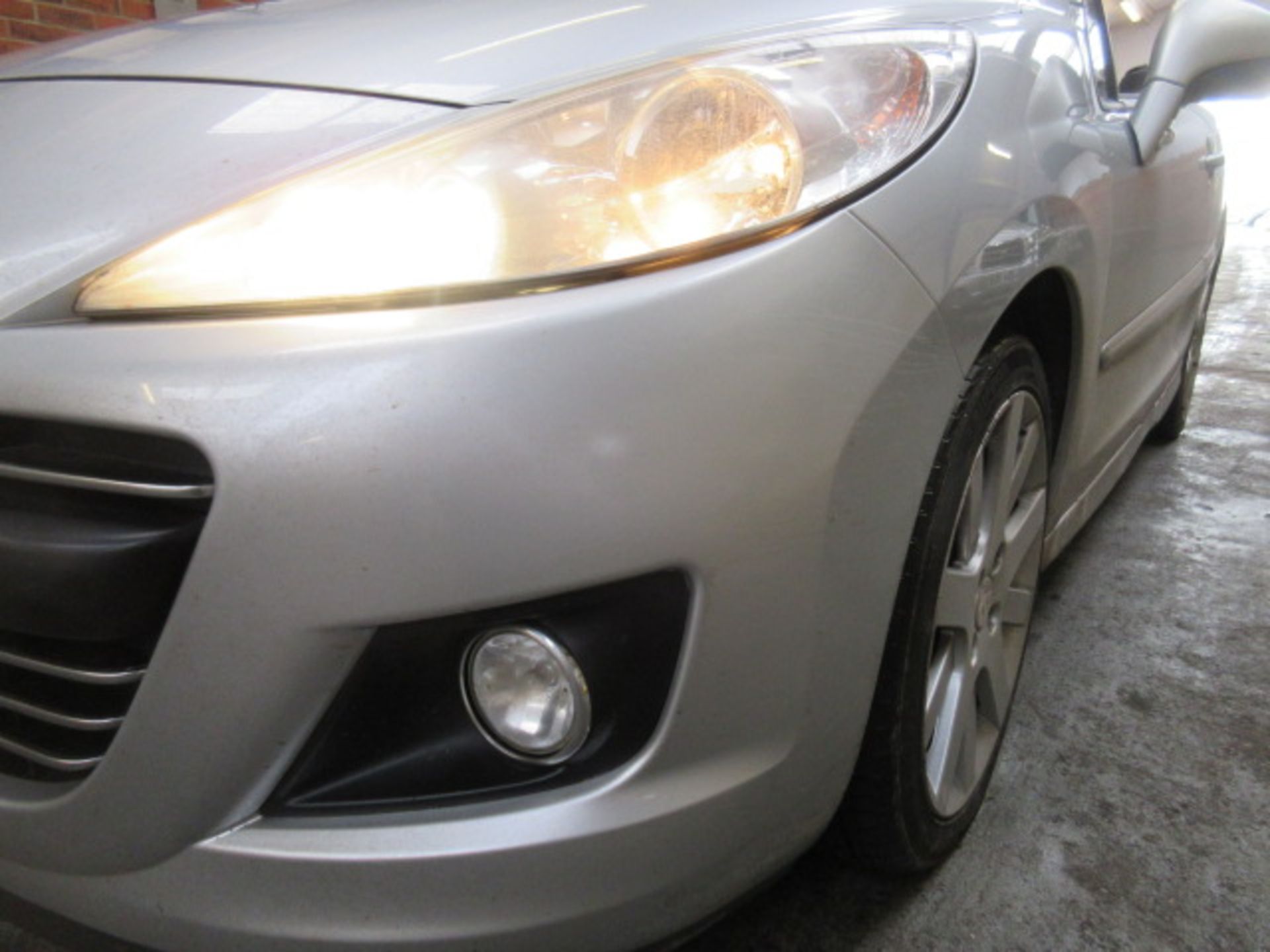 13 13 Peugeot 207 CC Ellure HDI - Image 2 of 17