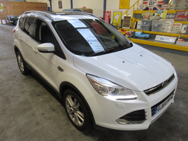 64 14 Ford Kuga Titanium X TDCI 4X4 - Image 4 of 25