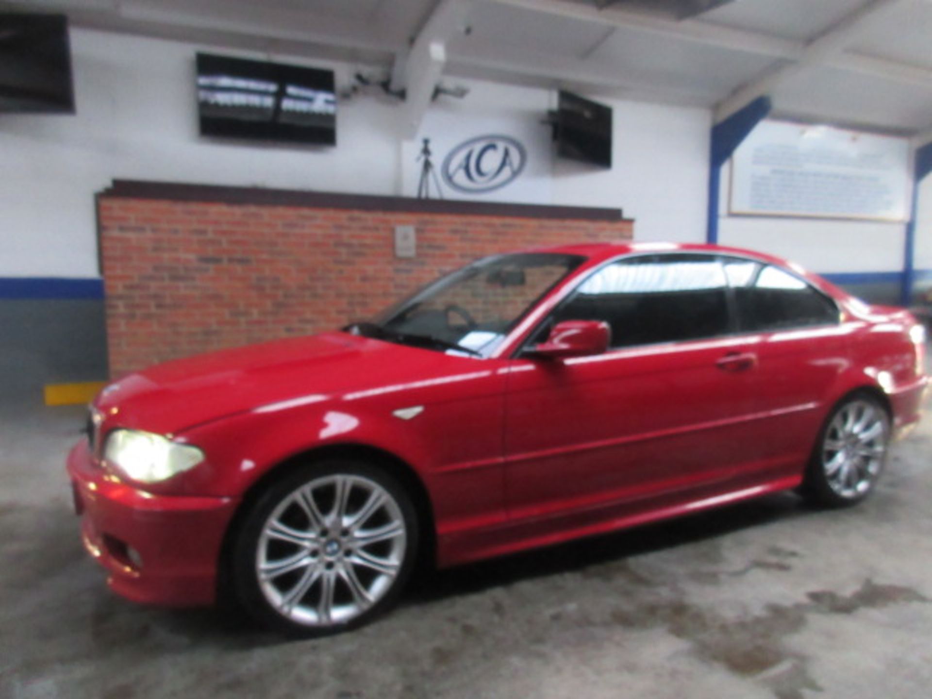 04 04 BMW 318CI Sport Coupe