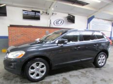 10 10 Volvo XC60 SE LUX AWD D5