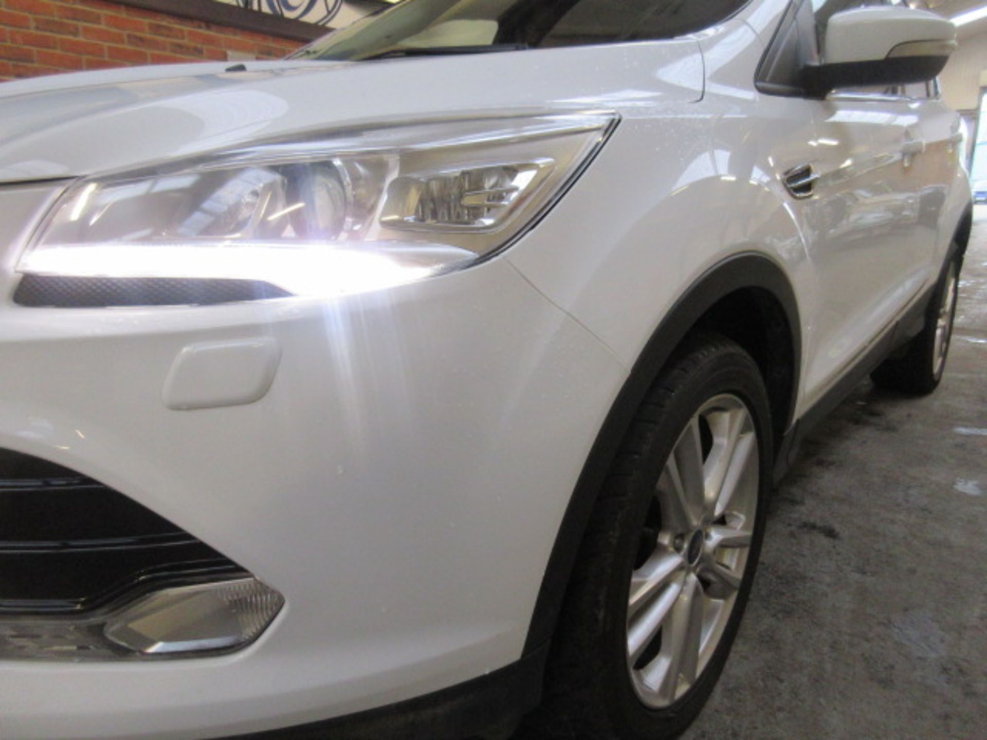 64 14 Ford Kuga Titanium X TDCI 4X4 - Image 8 of 25