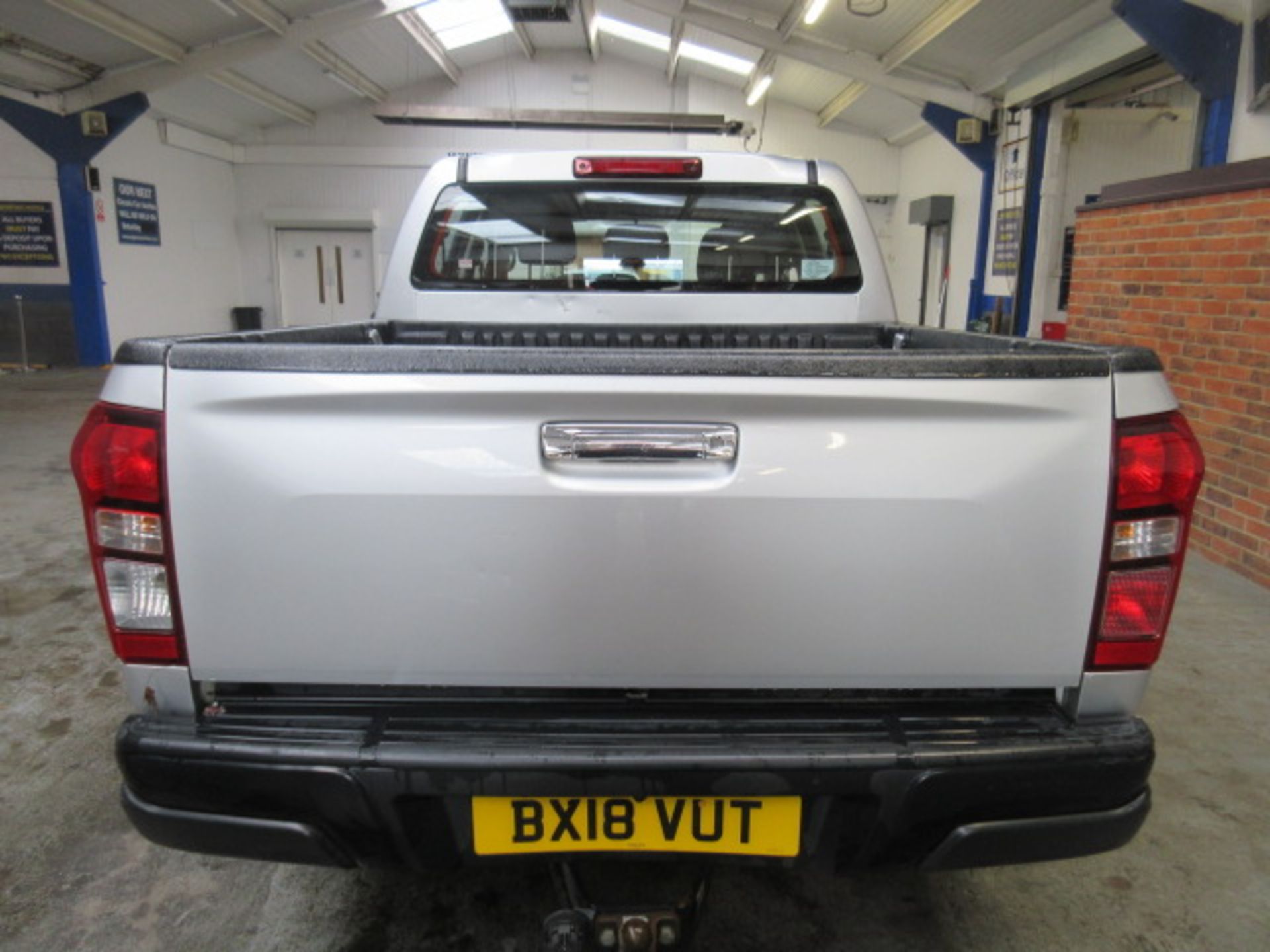 18 18 Isuzu D Max Eiger - Image 17 of 29