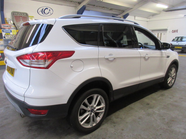 64 14 Ford Kuga Titanium X TDCI 4X4 - Image 2 of 25