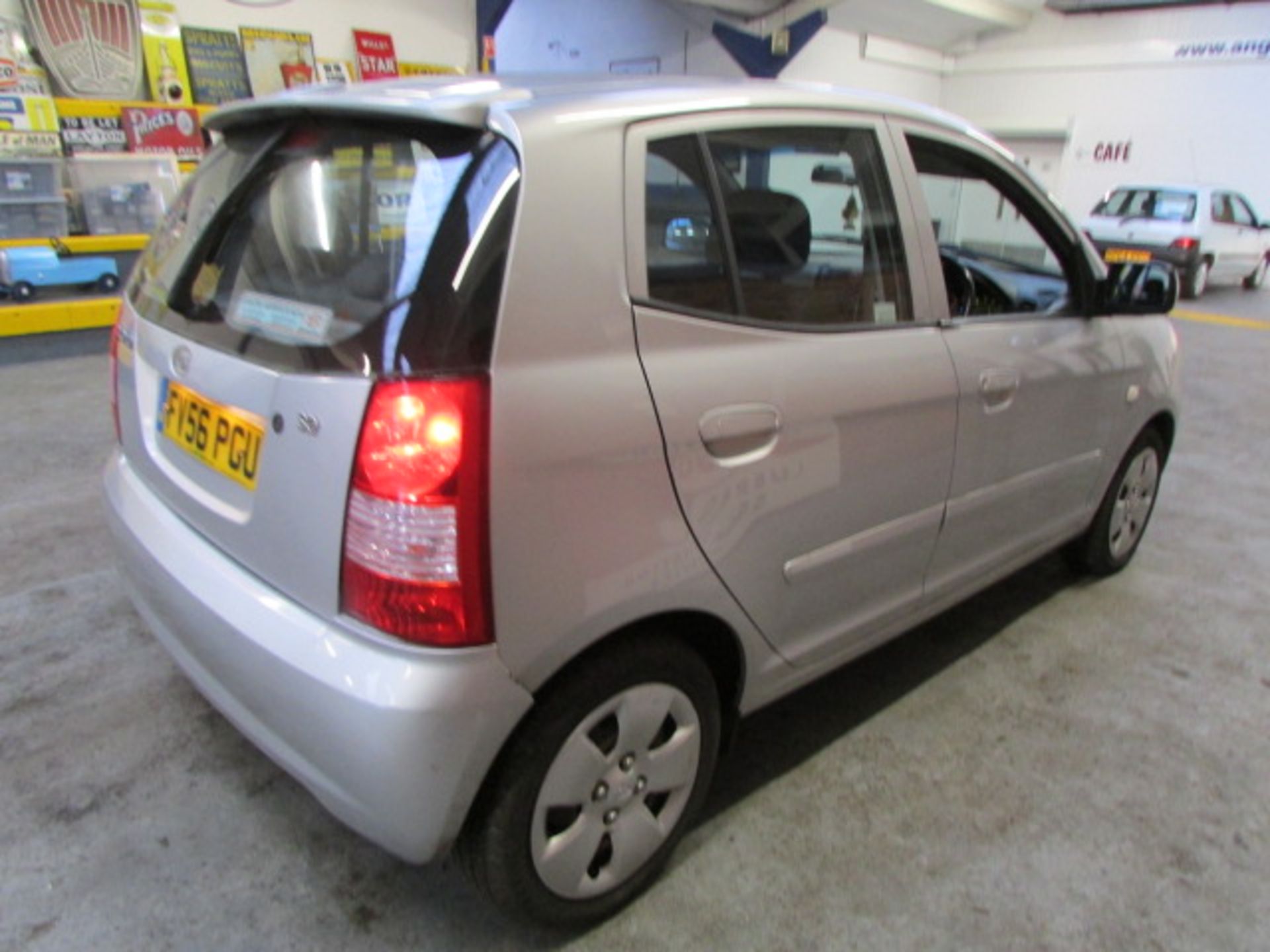 56 06 Kia Picanto LX - Image 3 of 20