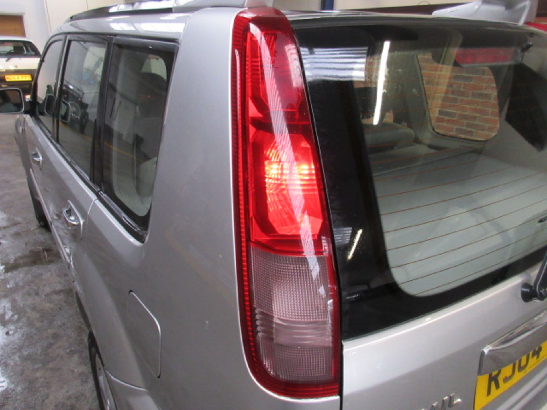 04 04 Nissan X Trail Sport DCI - Image 5 of 24