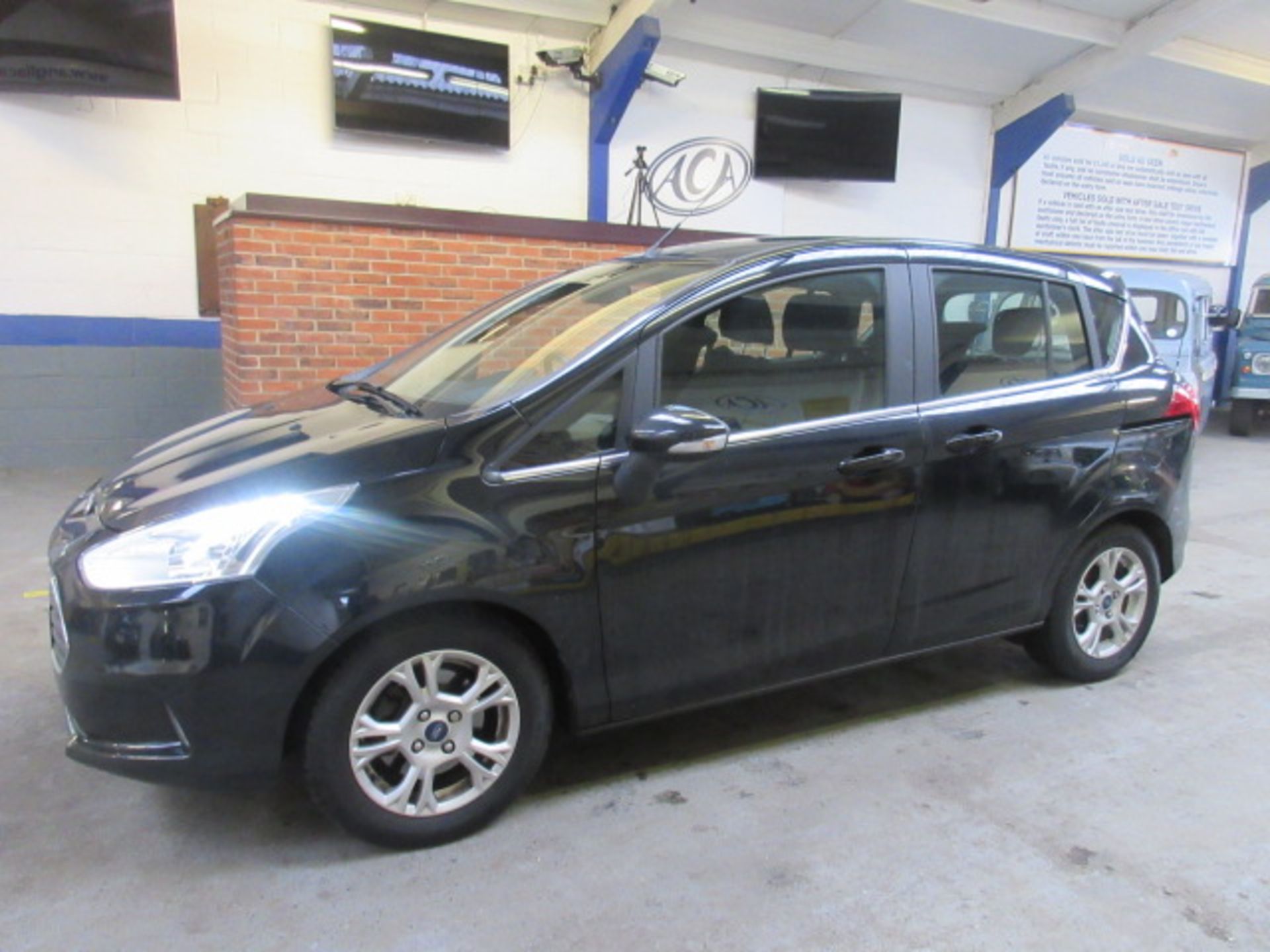 16 16 Ford B-Max Zetec TDCI