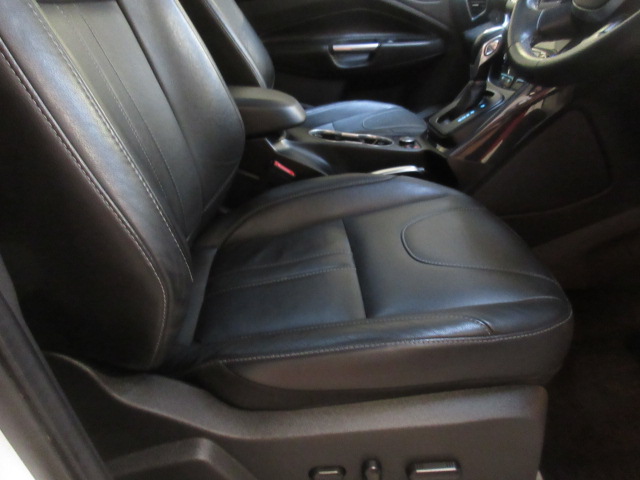 64 14 Ford Kuga Titanium X TDCI 4X4 - Image 14 of 25