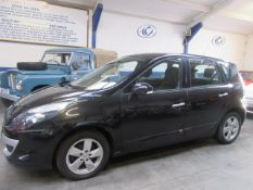 59 09 Renault Scenic Dyn VVT