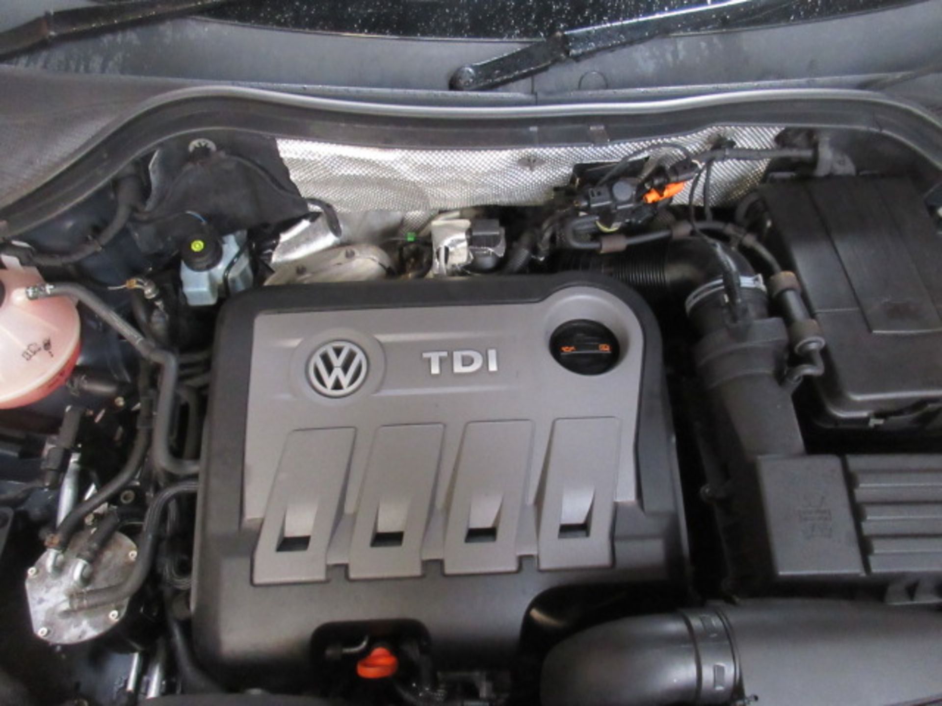 12 12 VW Tiguan Sport TDI Blue - Image 22 of 24