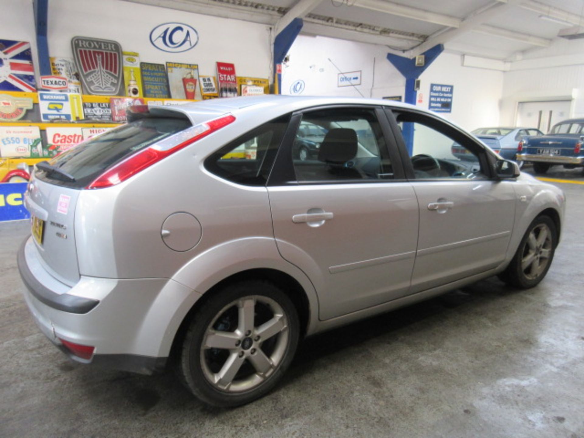 57 07 Ford Focus Zetec TDCI - Image 7 of 18