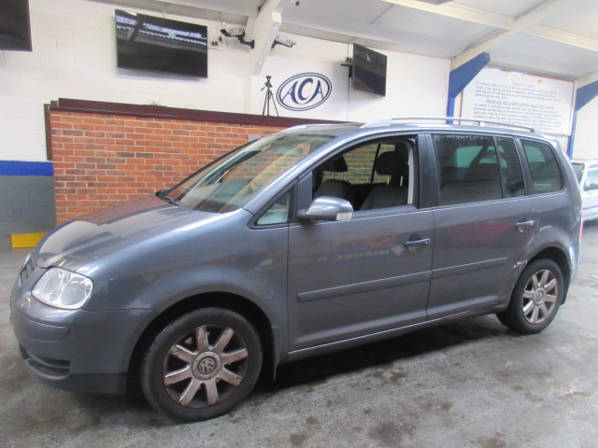 56 07 VW Touran SE TDI