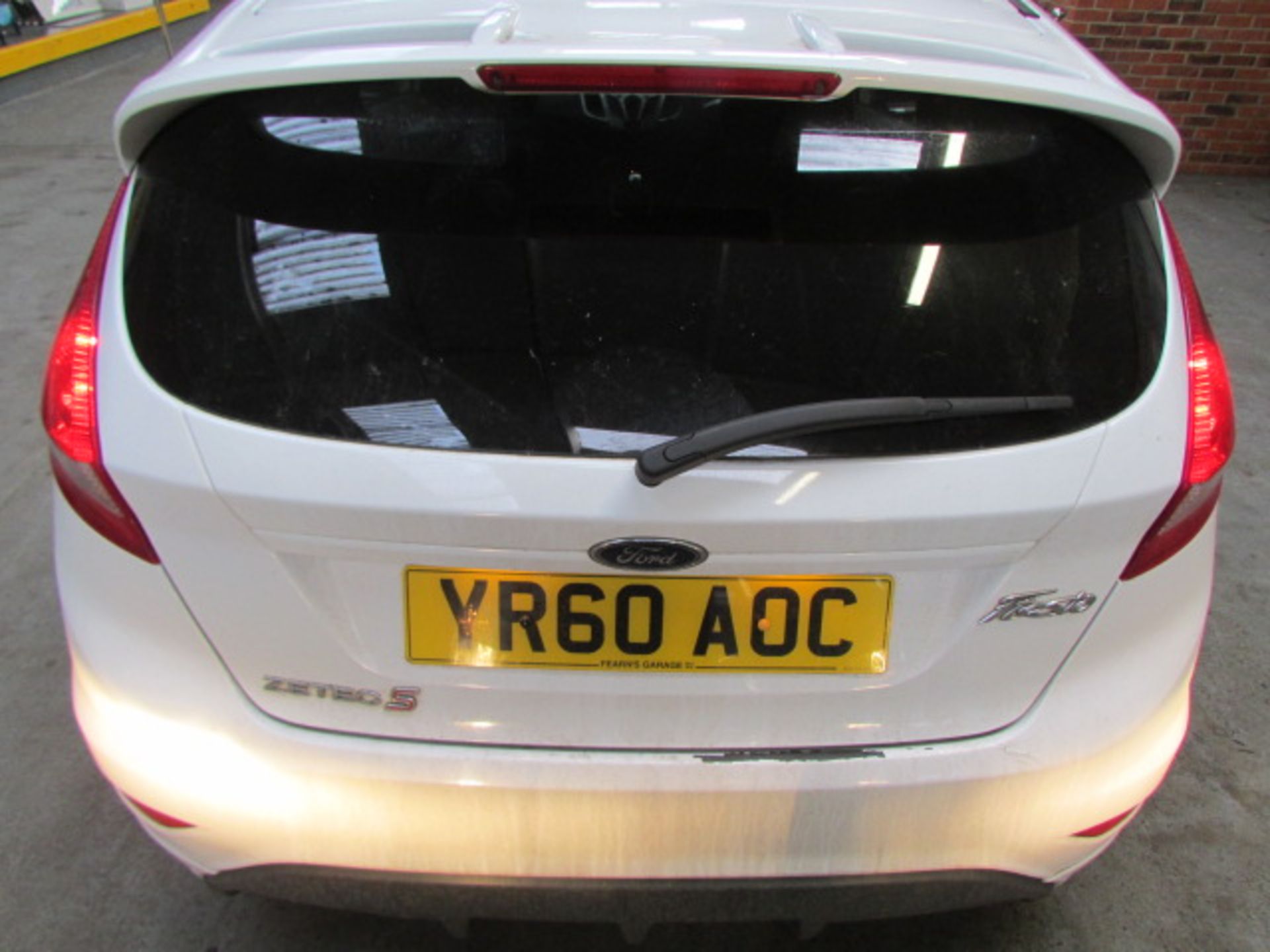 60 10 Ford Fiesta Zetec S - Image 12 of 22