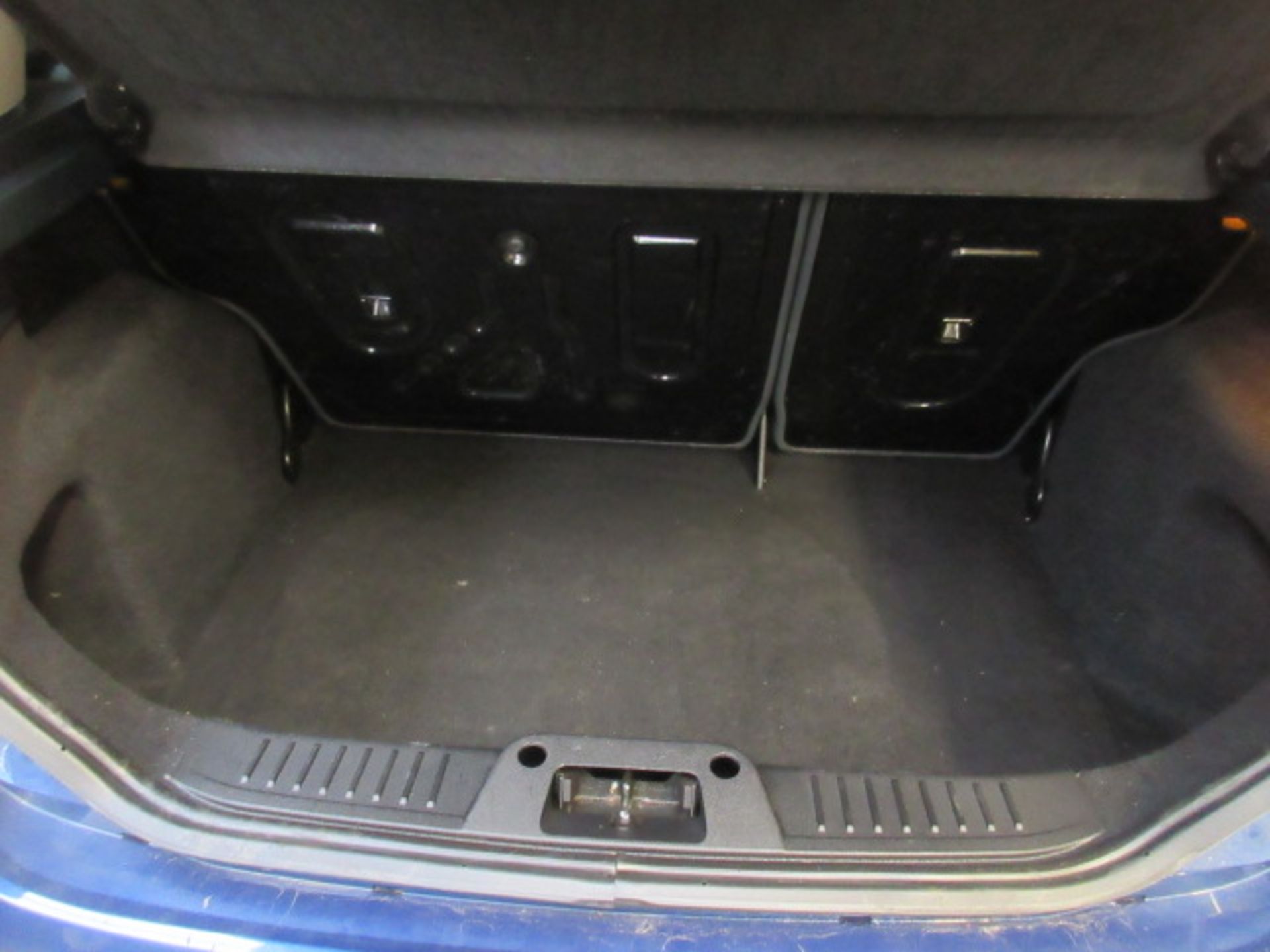 09 09 Ford Fiesta Zetec 82 - Image 22 of 26