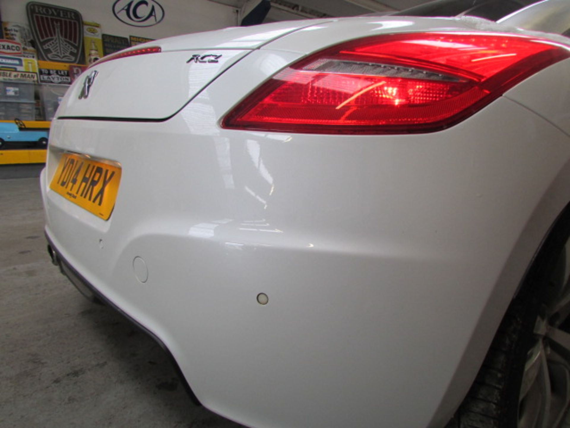 14 14 Peugeot RCZ GT HDI - Image 7 of 21