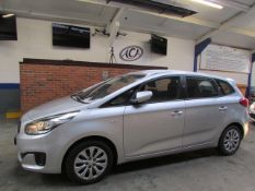 63 13 Kia Carens 1 Eco CRDI