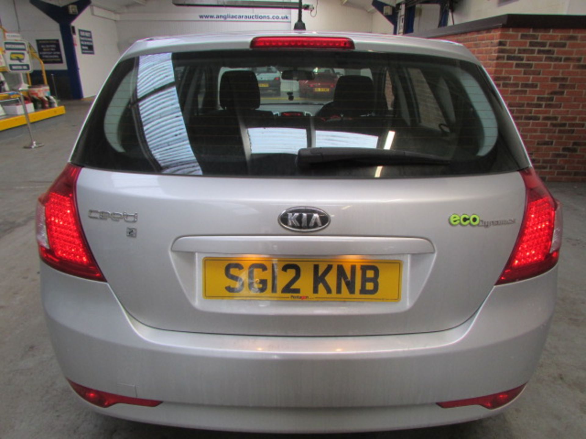 12 12 Kia Ceed 2 Eco CRDI - Image 13 of 24