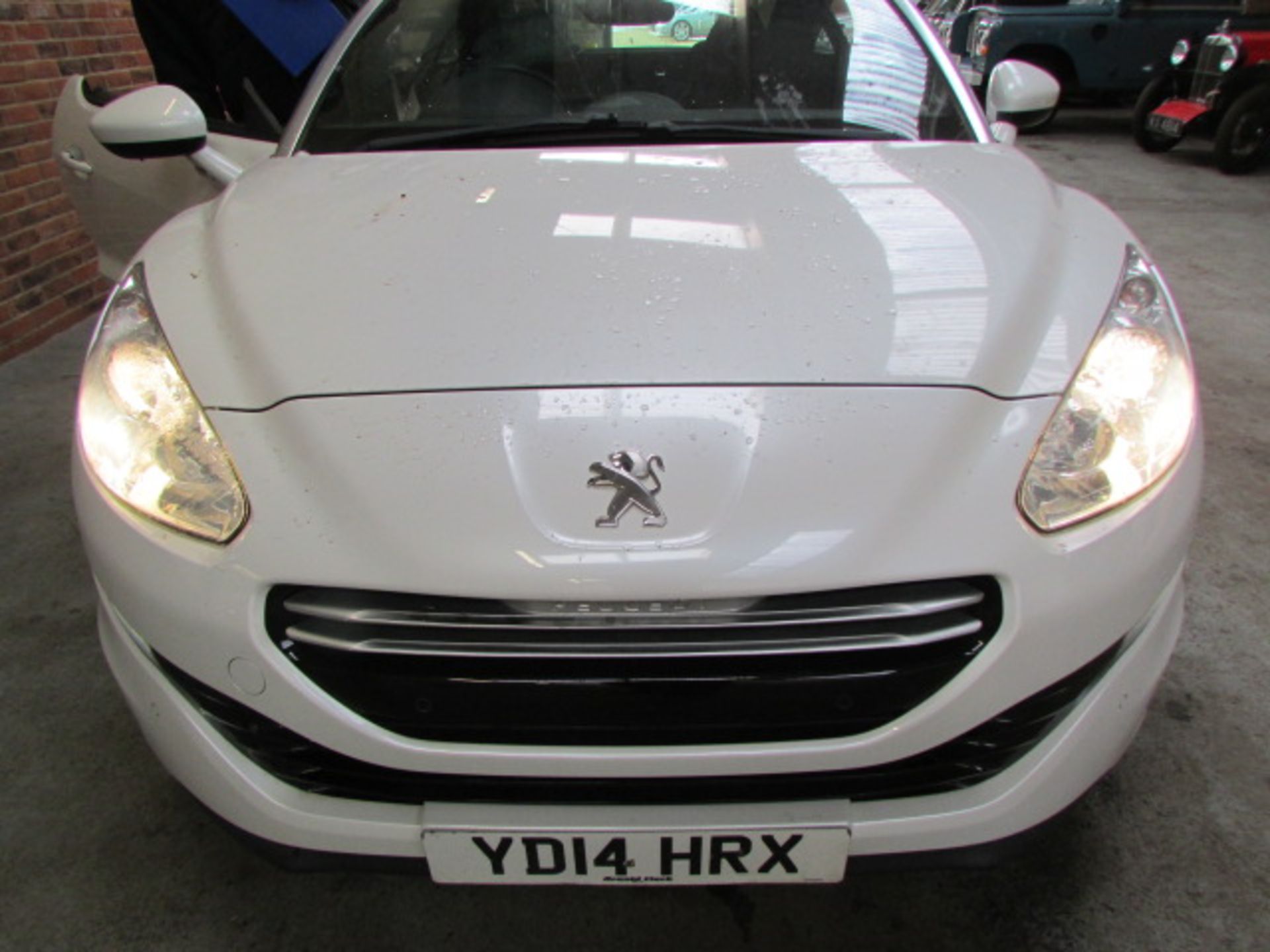 14 14 Peugeot RCZ GT HDI - Image 12 of 21