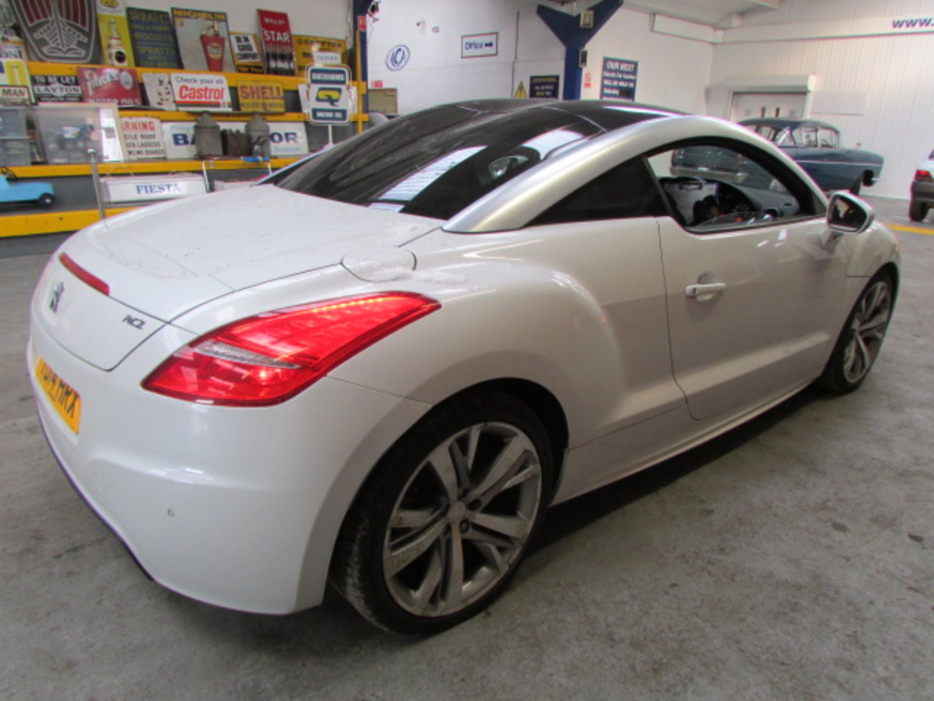 14 14 Peugeot RCZ GT HDI - Image 10 of 21