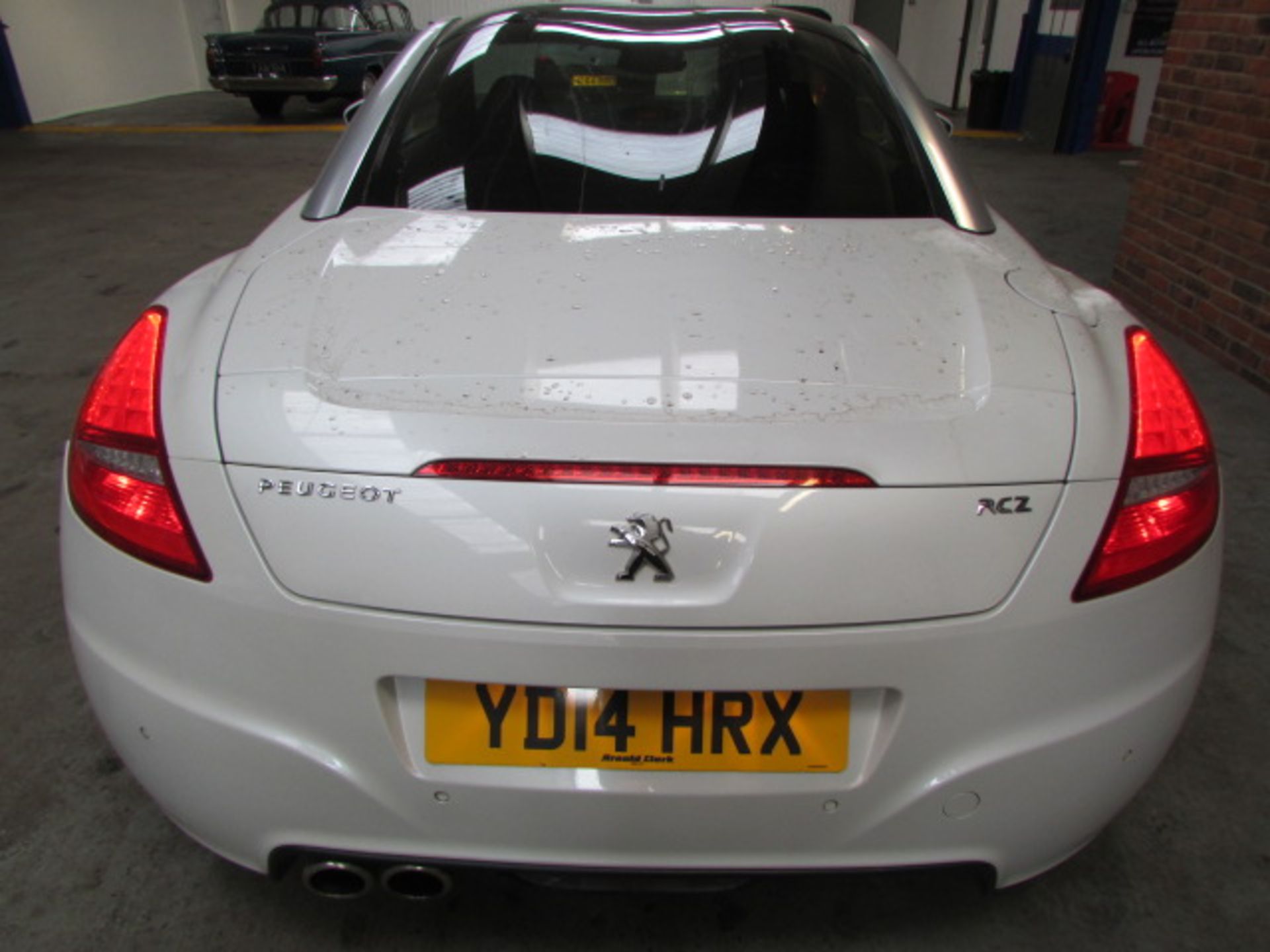 14 14 Peugeot RCZ GT HDI - Image 11 of 21